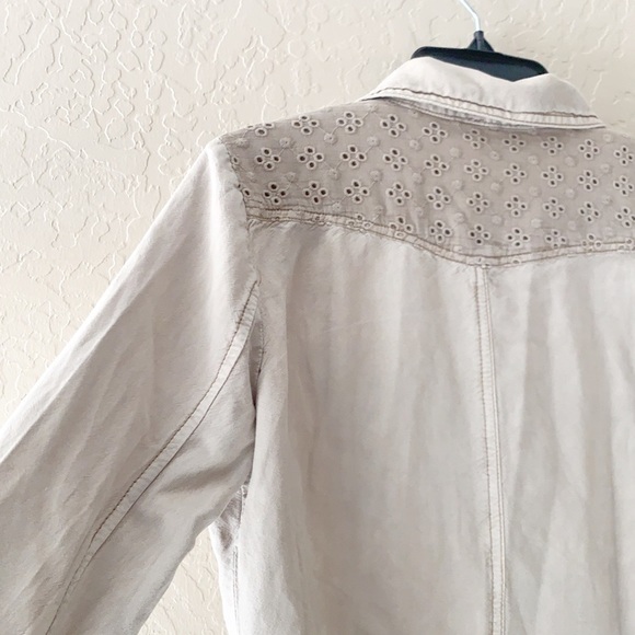 Maurices Button‎ Up Lace Detailed Linen Blend Shirt Jacket - Picture 9 of 11